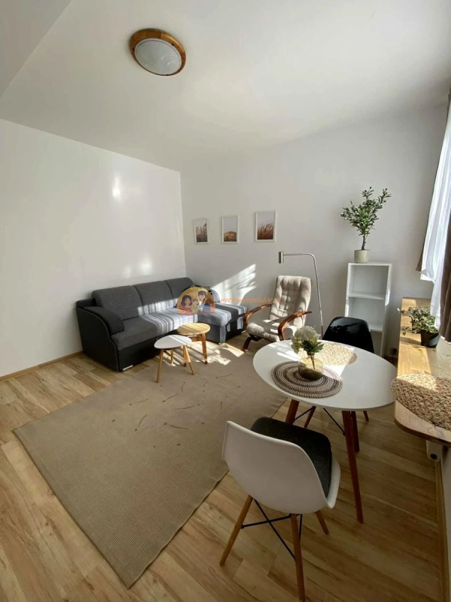 Mikrokawalerka, ul. Broniewskiego